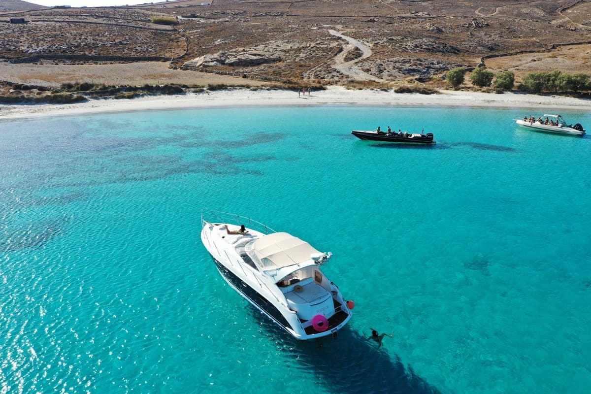 Sailing Day to Delos