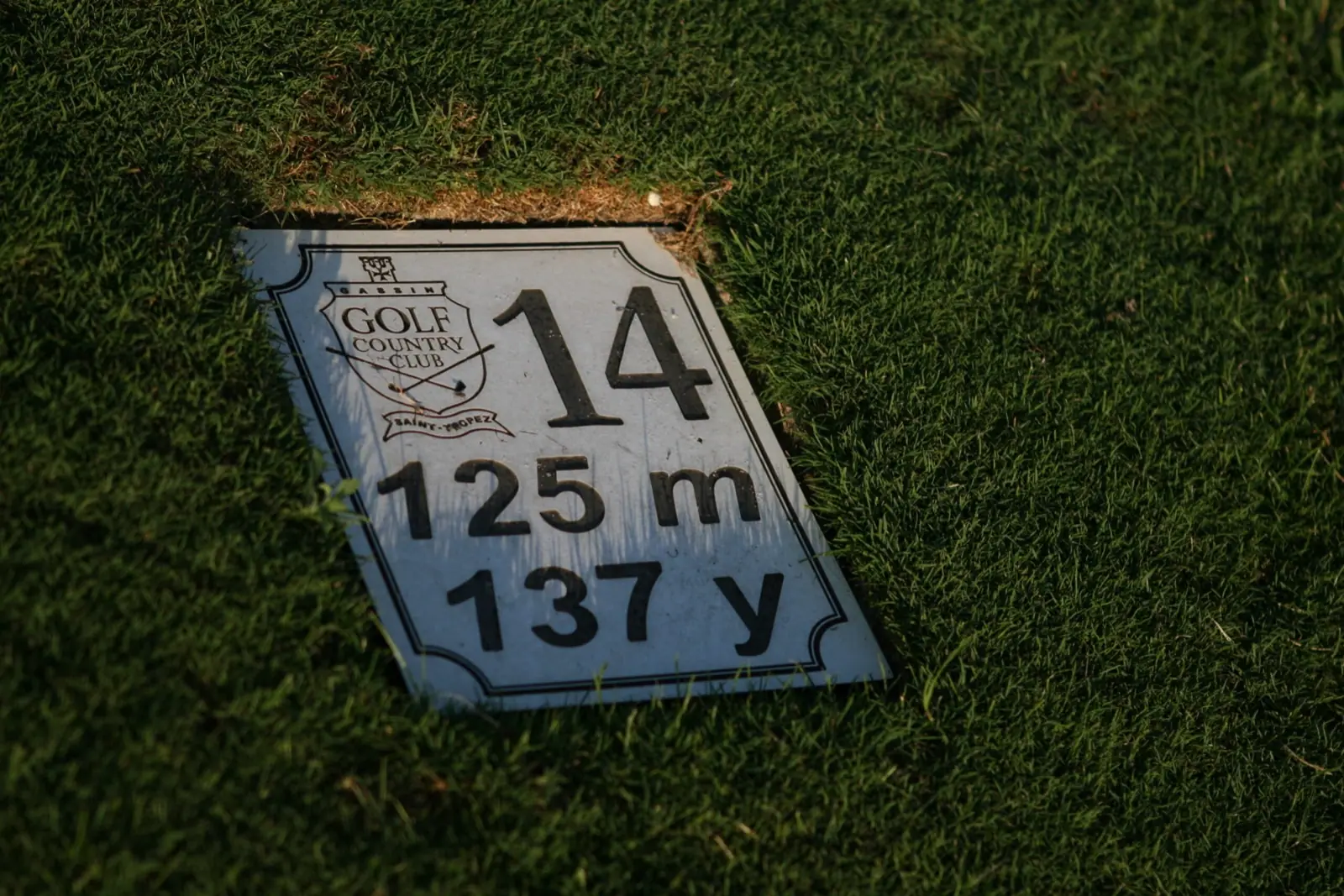 Golf · the cliff-top course