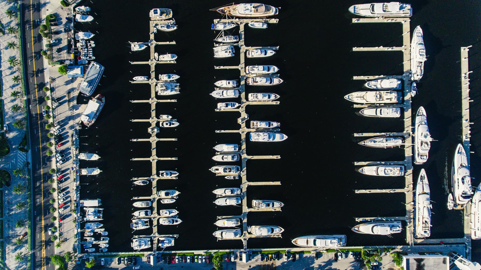 Fort Lauderdale International Boat Show 2026: Where to Stay, Dine, and Move Without Losing the Week