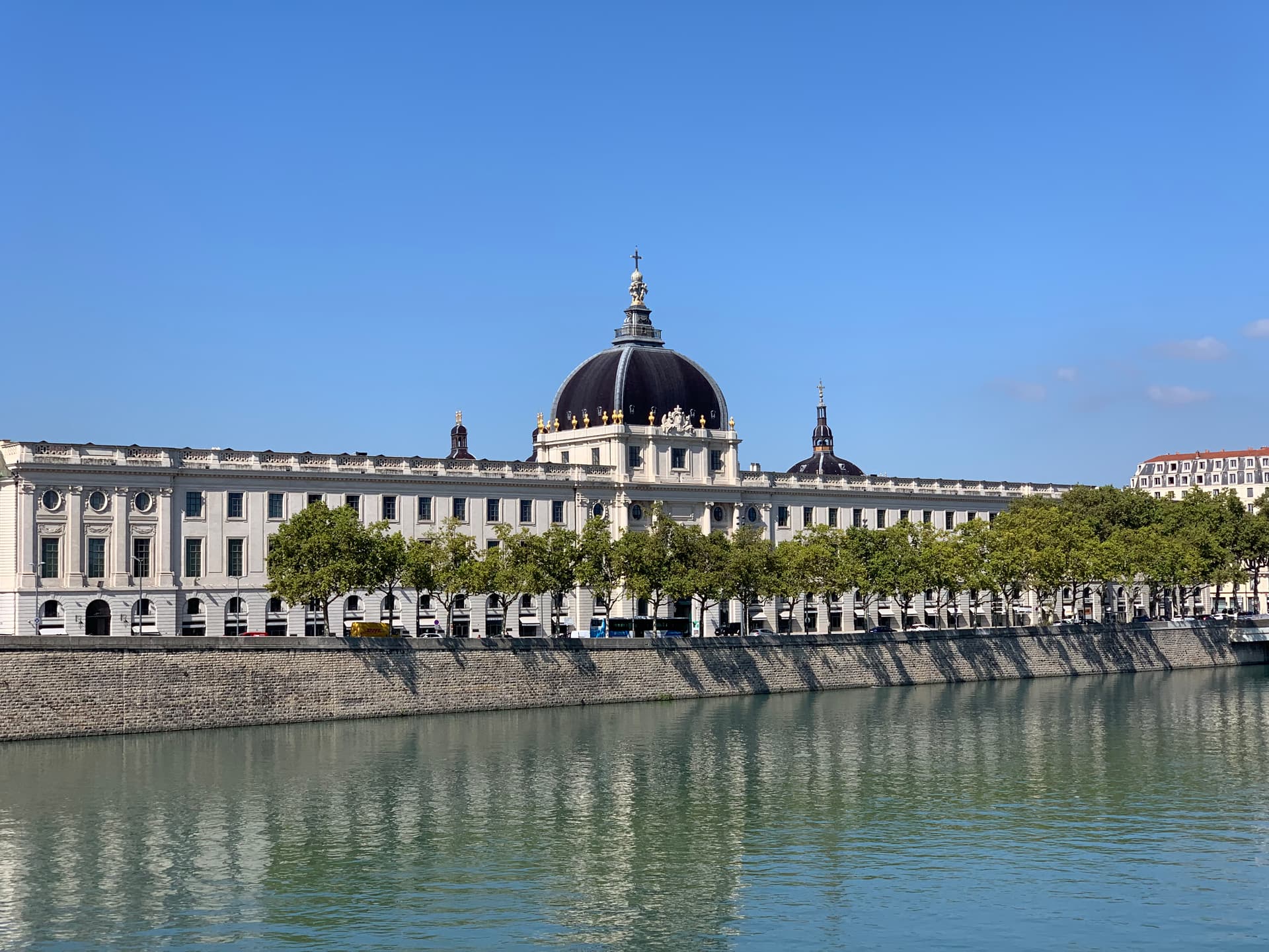 Lyon for Festival Lumière 2026: Where to Stay, Eat, and Move Without Confusion